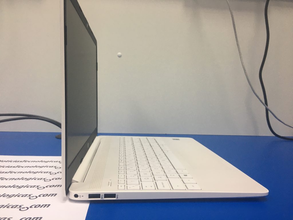 Puertos USB 3.1 del portatil