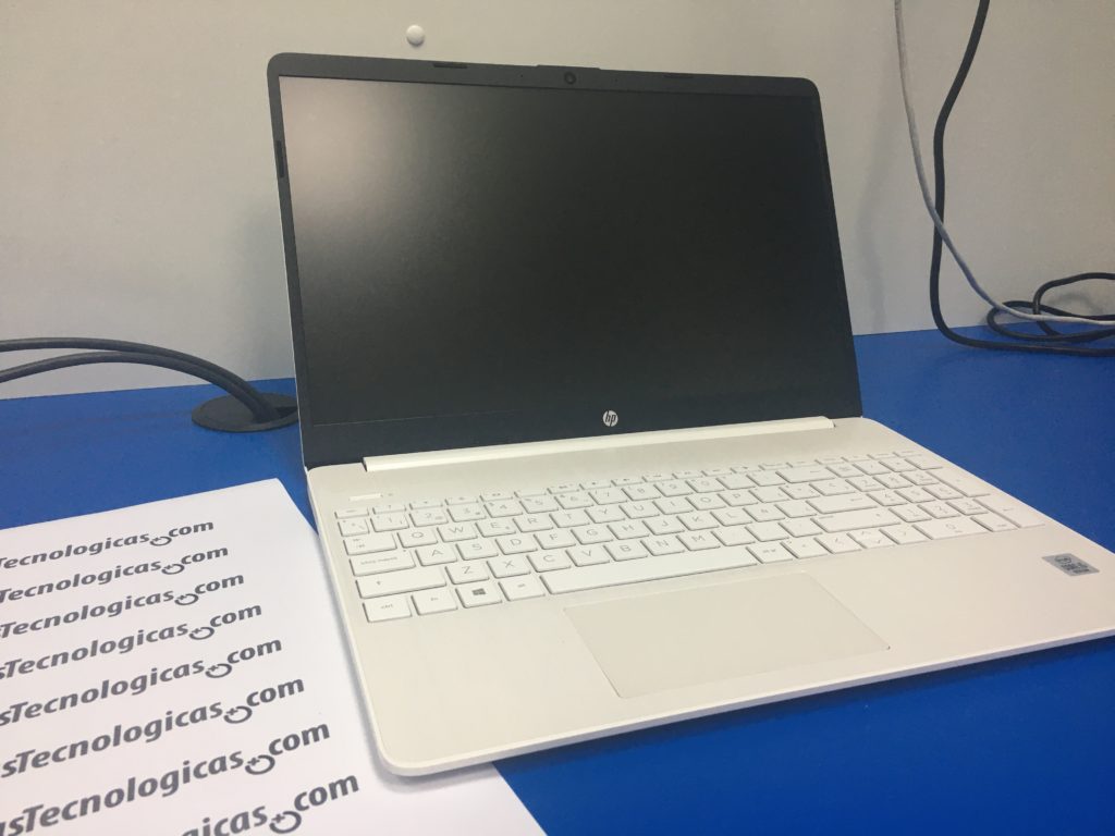 Unboxing 15s-fq1051ns